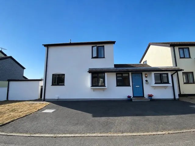 Alma Road, Brixham, TQ5