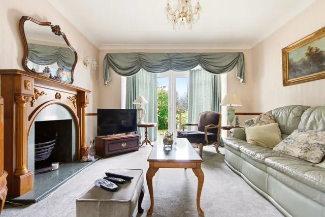Tile Kiln Lane, Hemel Hempstead, HP3, photo 3