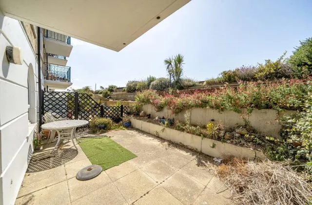 Collingwood Court, The Strand, BN2, photo 3