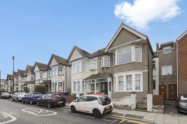 Drayton Bridge Road, Hanwell, W7, photo 1