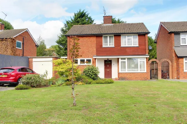 Tiverton Road, Potters Bar EN6 5HY, photo 1