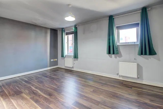 Appleton Drive, Basingstoke, RG24, photo 3