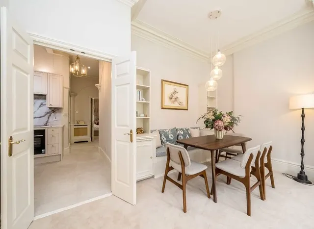 Photo 3 — Ormonde Gate, Chelsea, SW3