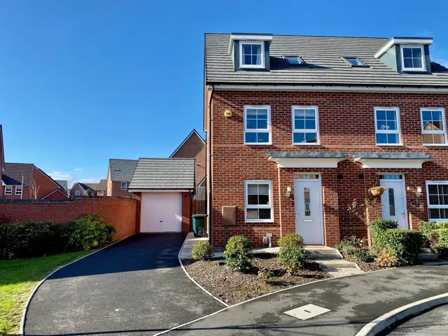 Wellingtonia Crescent, Edwalton, NG12, photo 1