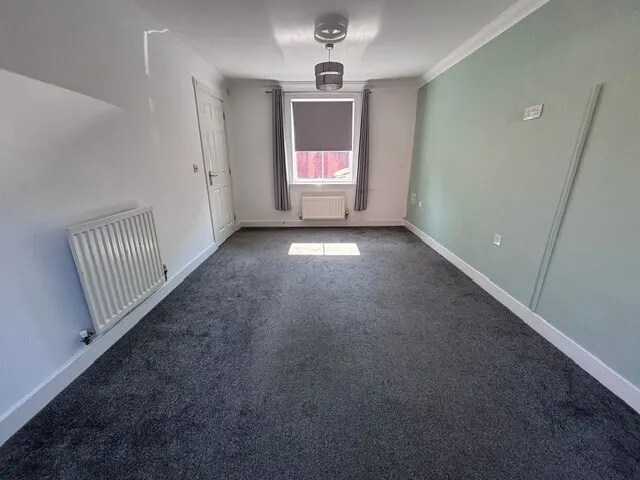 Photo 2 — HAYDON END