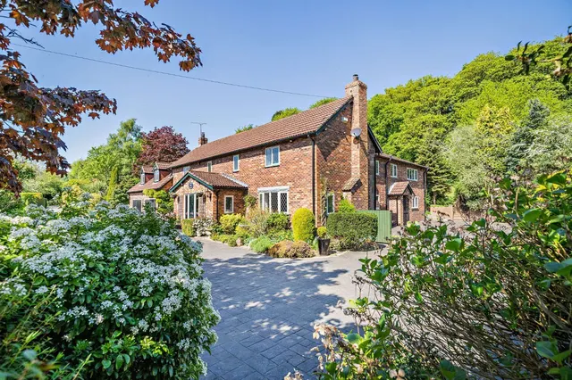 Wrexham Road, Bickerton, Malpas, Cheshire, SY14 8BD, photo 1