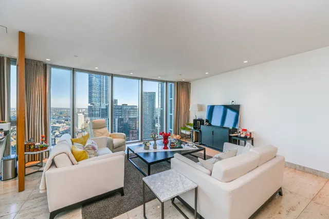 Photo 2 — Apartment 83 The Tower, 1 St George Wharf, London