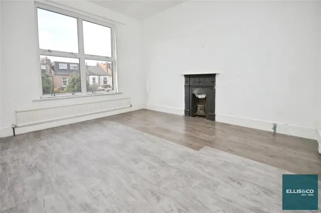 Clifton Road, Finchley, N3, photo 1