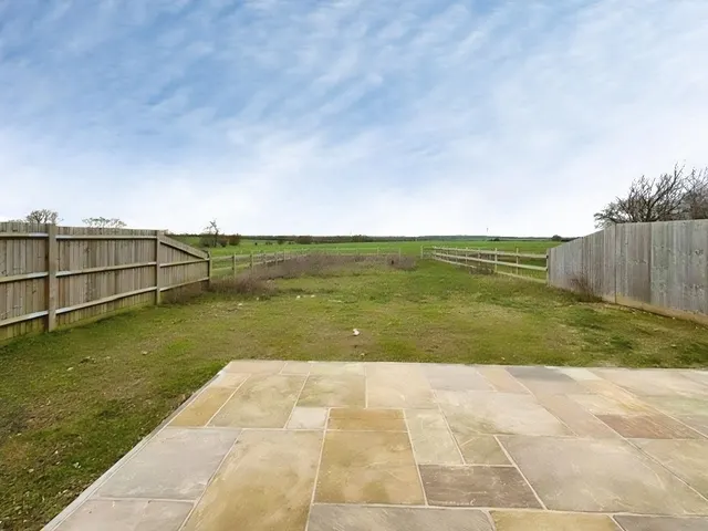 Bridge Road, Huntingdon, PE28, photo 2