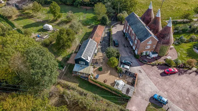 Lucks Lane, Paddock Wood, TN12, photo 2