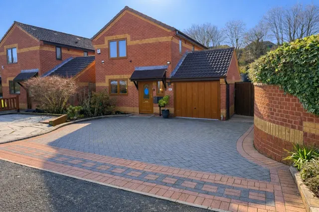 Richardson Drive, Stourbridge, DY8 4DN, photo 1