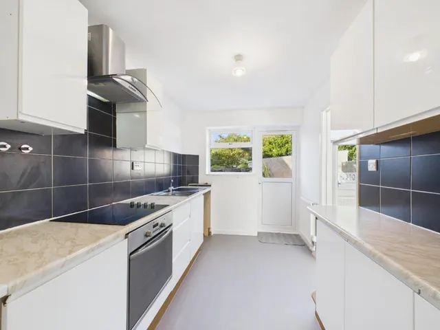 Lower Station Road, Staple Hill, BS16, photo 2