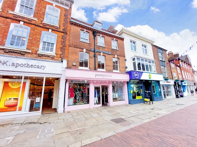 Central Chichester, PO19, photo 1