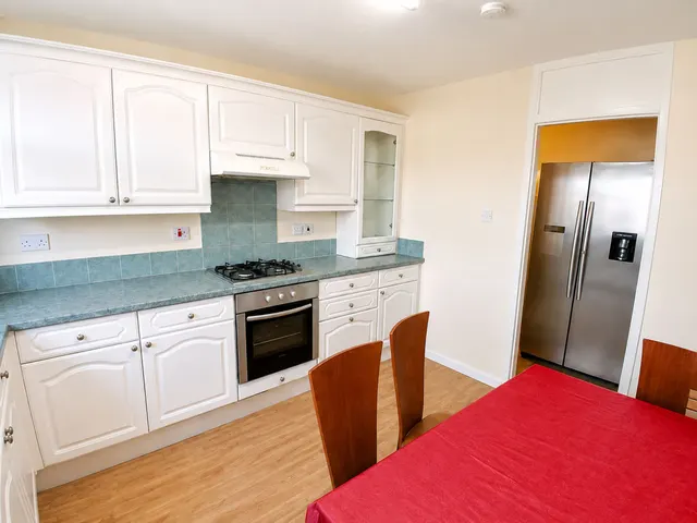 Monksgrove, Loughton, IG10, photo 3
