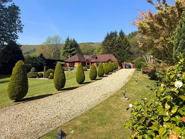 Llandogo, NP25, photo 1