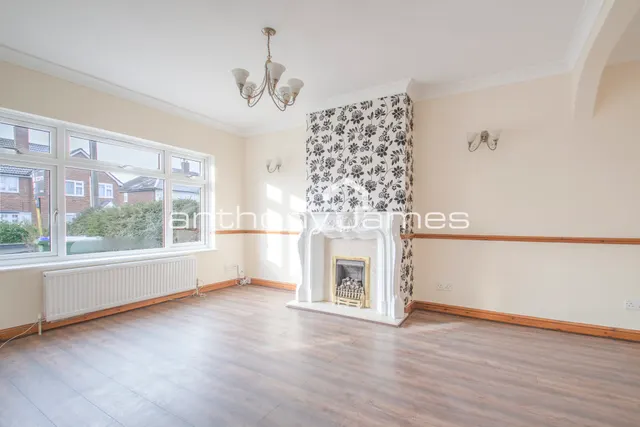 Long Lane, Bexleyheath, photo 1
