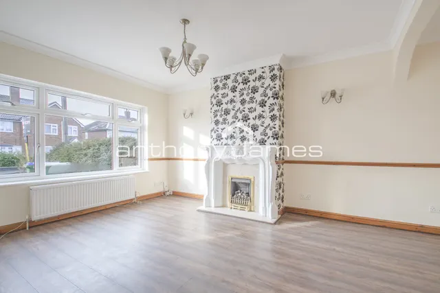 Long Lane, Bexleyheath, photo 1