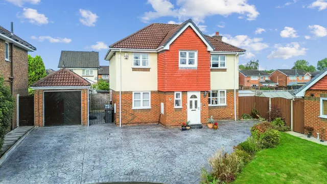Lincoln Close, Woolston, Warrington, Warrington, WA1 4LU, photo 1