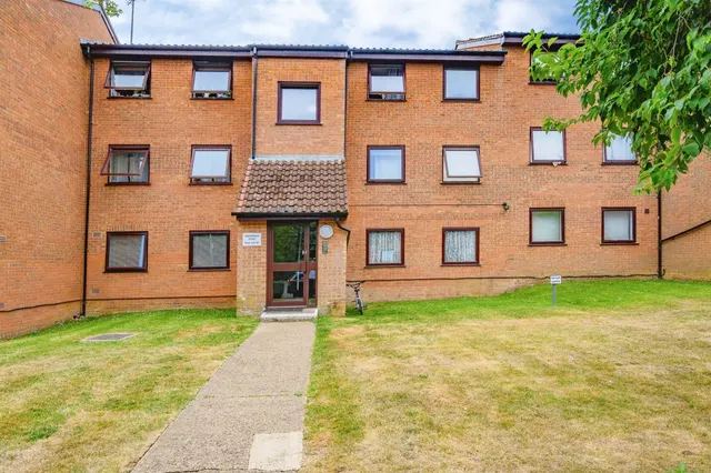 Valley Green, HEMEL HEMPSTEAD, photo 1