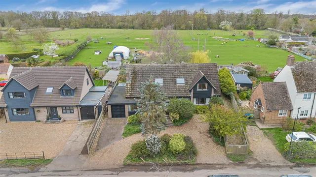 Vicarage Road, Waresley, SG19, photo 3
