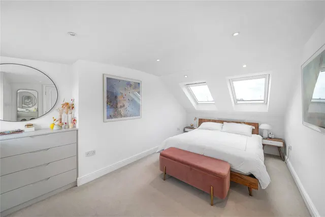 Photo 2 — Cavendish Road, London, SW12