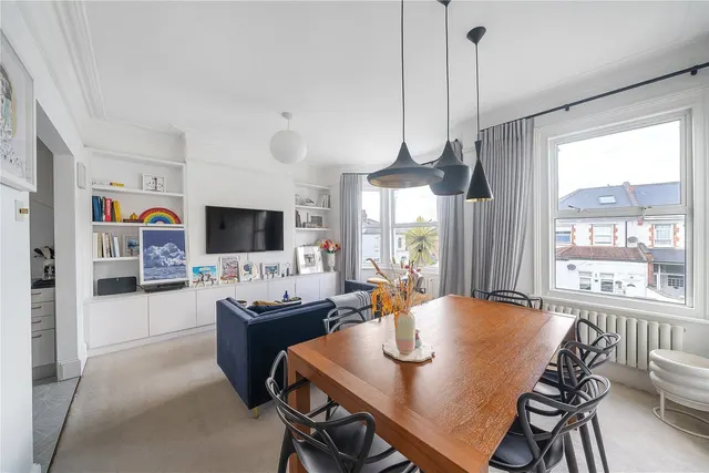 Cavendish Road, London, SW12, photo 1