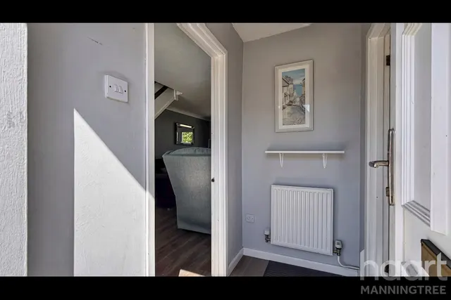 Cotman Avenue, Lawford, CO11, photo 2