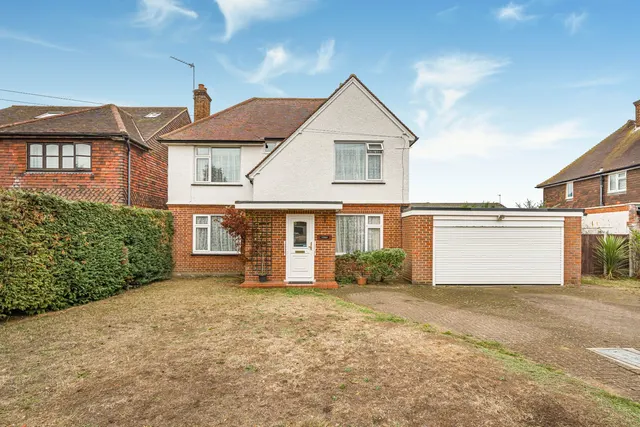Thrupps Lane, Hersham, KT12, photo 1