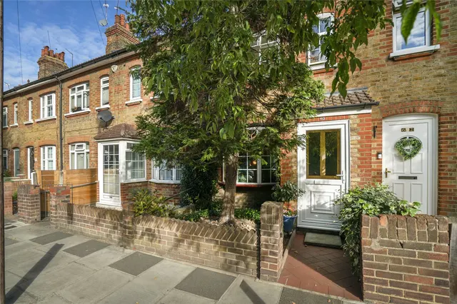 Manor Grove, Richmond, TW9, photo 1