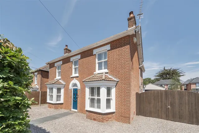Warsash Road, Warsash, photo 1