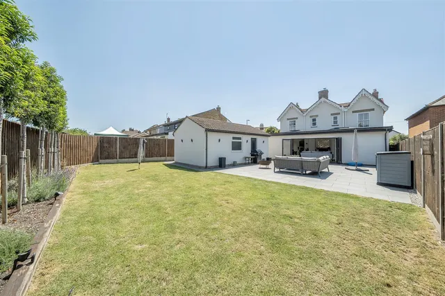 Photo 3 — Warsash Road, Warsash