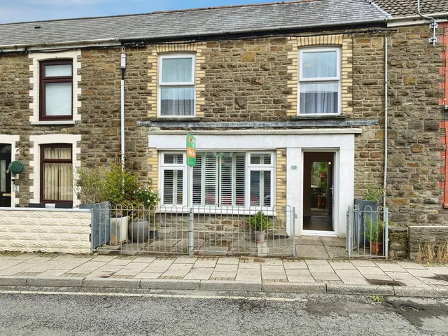 Ogwy Street, Bridgend, CF32, photo 2