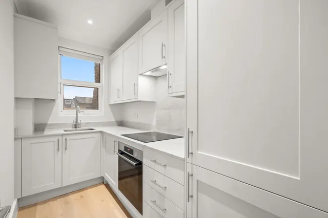 Loveridge Road, London, NW6, photo 2