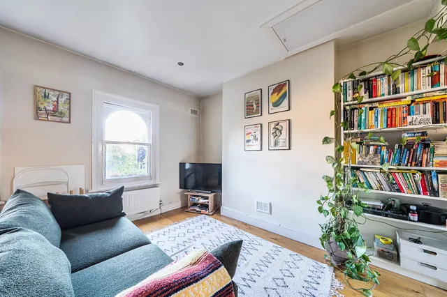 Vauxhall Grove, Vauxhall, SW8, photo 3