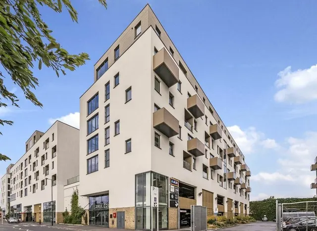 Capitol Way, Colindale, NW9, photo 1