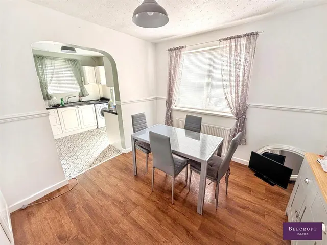 Newland Avenue, Cudworth, photo 3