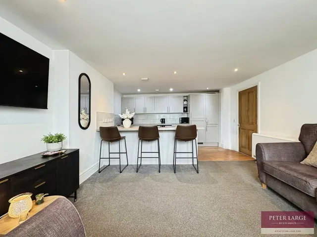 Photo 2 — East Parade, Rhyl, Denbighshire, LL18 3AG