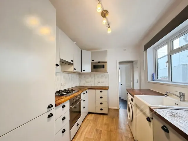 Livingstone Road, Gillingham, ME7, photo 2