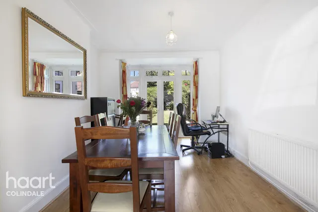 Hall Lane, NW4, photo 3