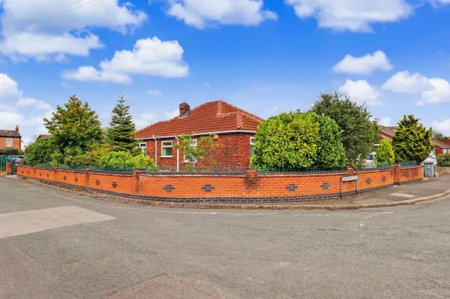Sandown Road, Crewe, photo 3