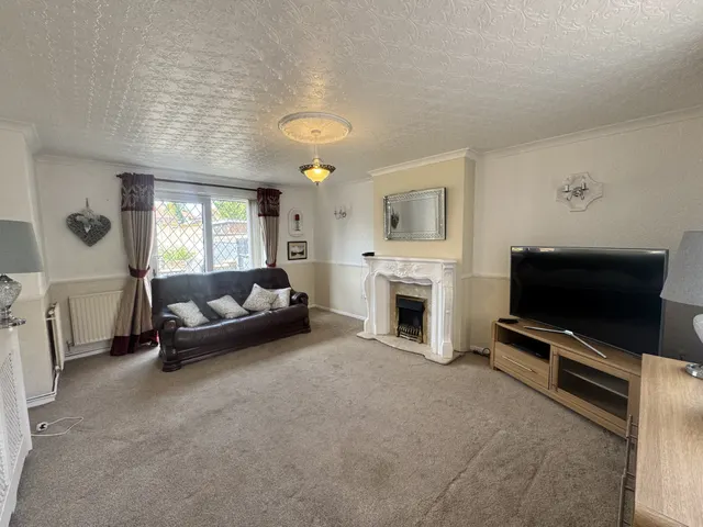 Photo 2 — Winkburn Road, Mansfield, NG19