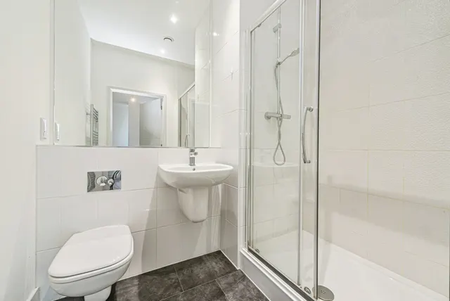 The Ring, Bracknell, RG12, photo 3