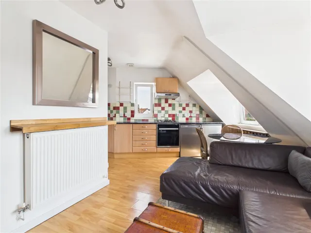 Wick Crescent, Brislington, BS4, photo 3