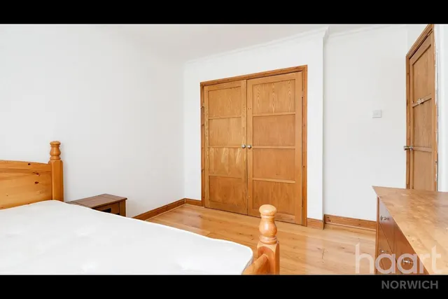 Bland Road, NR5, photo 2