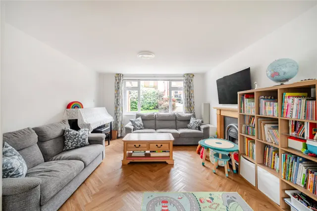 Hall Road, Leckhampton, GL53, photo 3