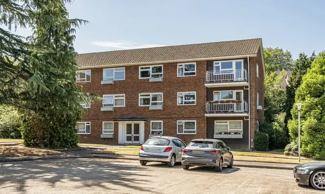 Rosebank, Epsom, KT18, photo 1