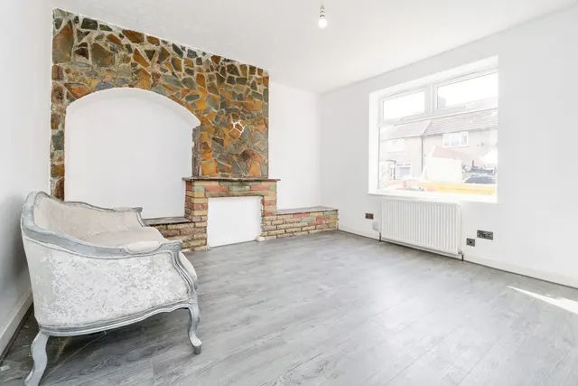 Hatfield Road, Dagenham, RM9, photo 2