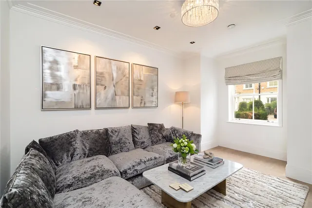 Photo 2 — Egerton Drive, Isleworth, London, TW7 7EQ