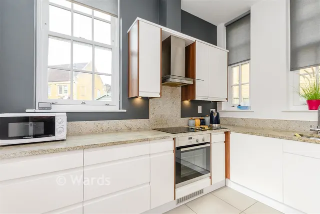 Chapel Drive, Dartford, DA2, photo 3