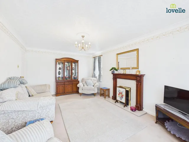 Tennyson Close, Caistor, LN7, photo 3